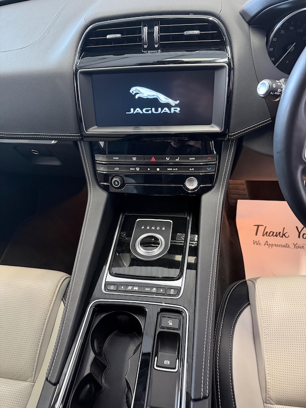 Used Jaguar F-Pace 2020 for sale - 76318152: Photo 24