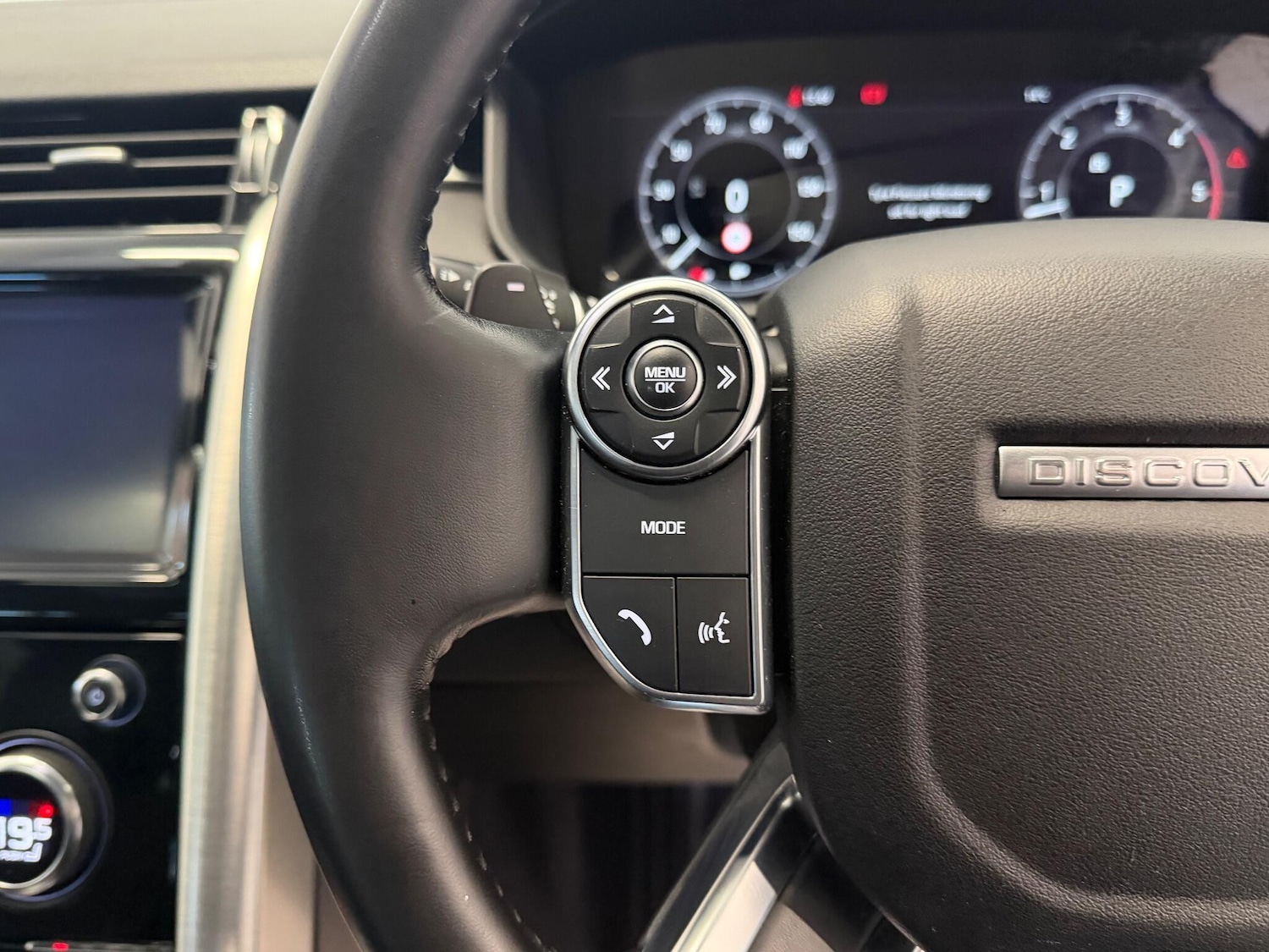 Used Land Rover Discovery 2018 for sale - 76446782: Photo 19