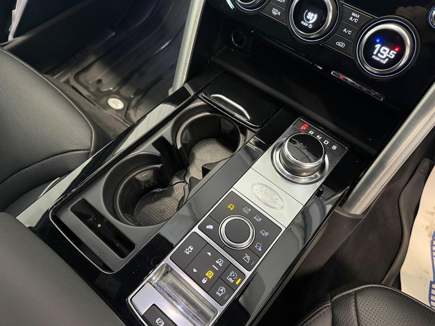 Used Land Rover Discovery 2018 for sale - 76446782: Photo 24