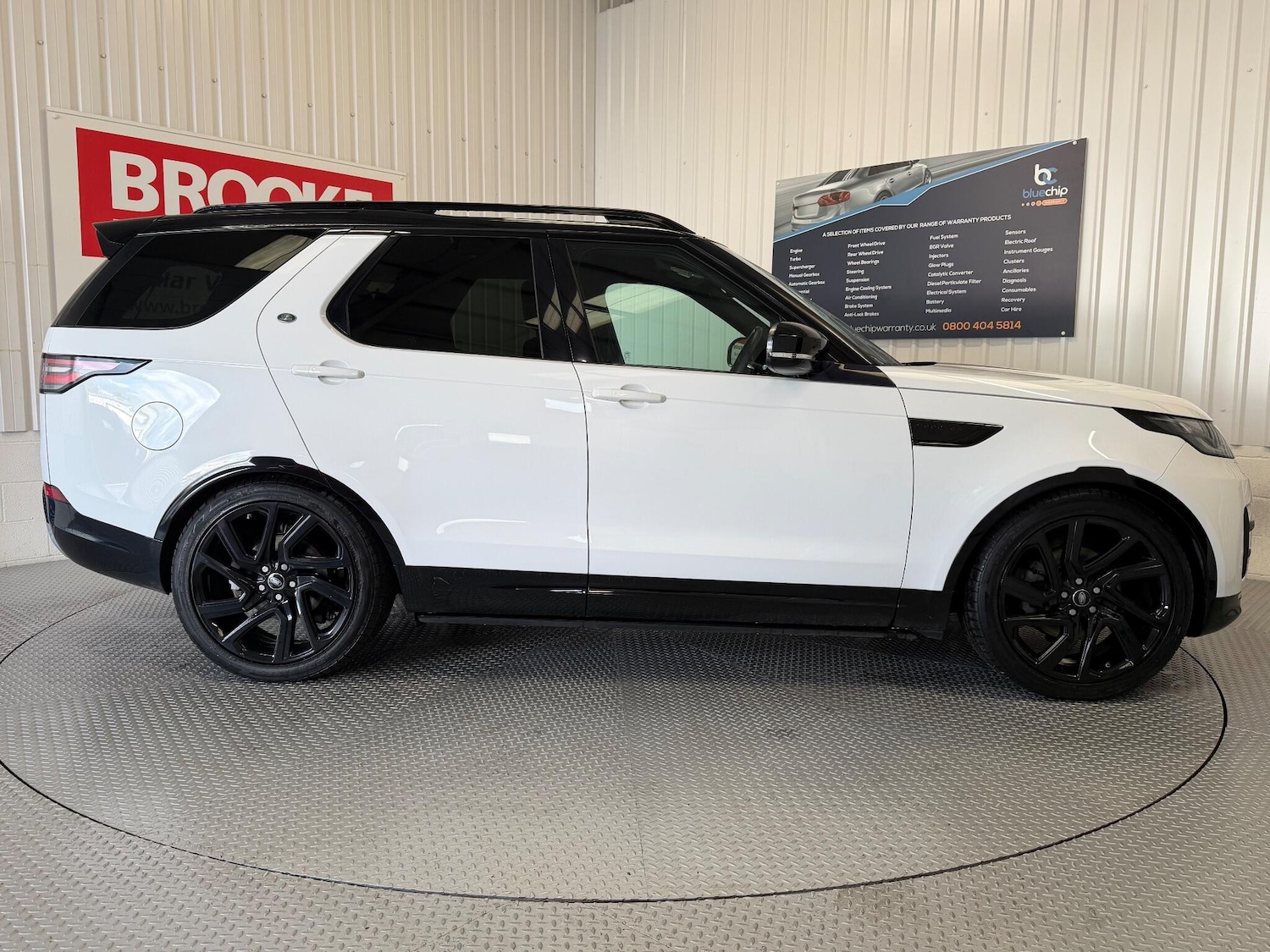 Used Land Rover Discovery 2018 for sale - 76446782: Photo 5