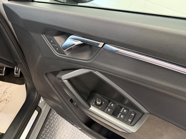 Used Audi RS Q3 2021 for sale - 75608964: Photo 23
