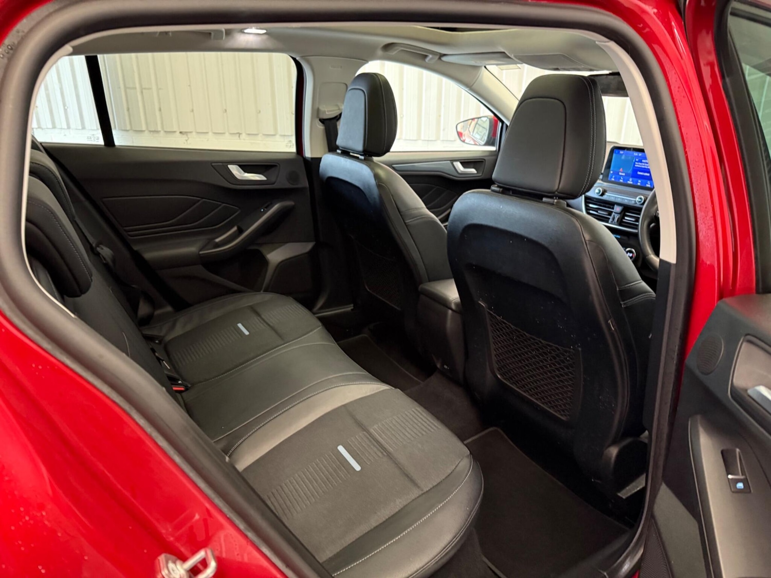 Used Ford Focus for sale - 76485371: Photo 17