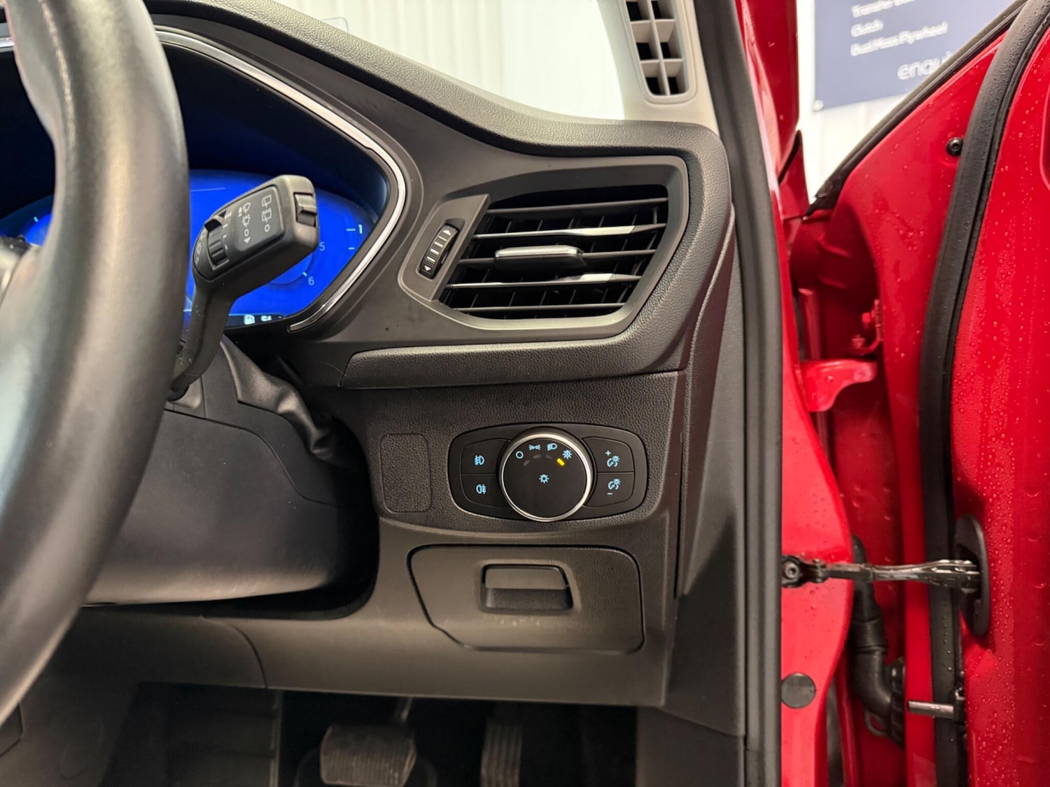 Used Ford Focus for sale - 76485371: Photo 26