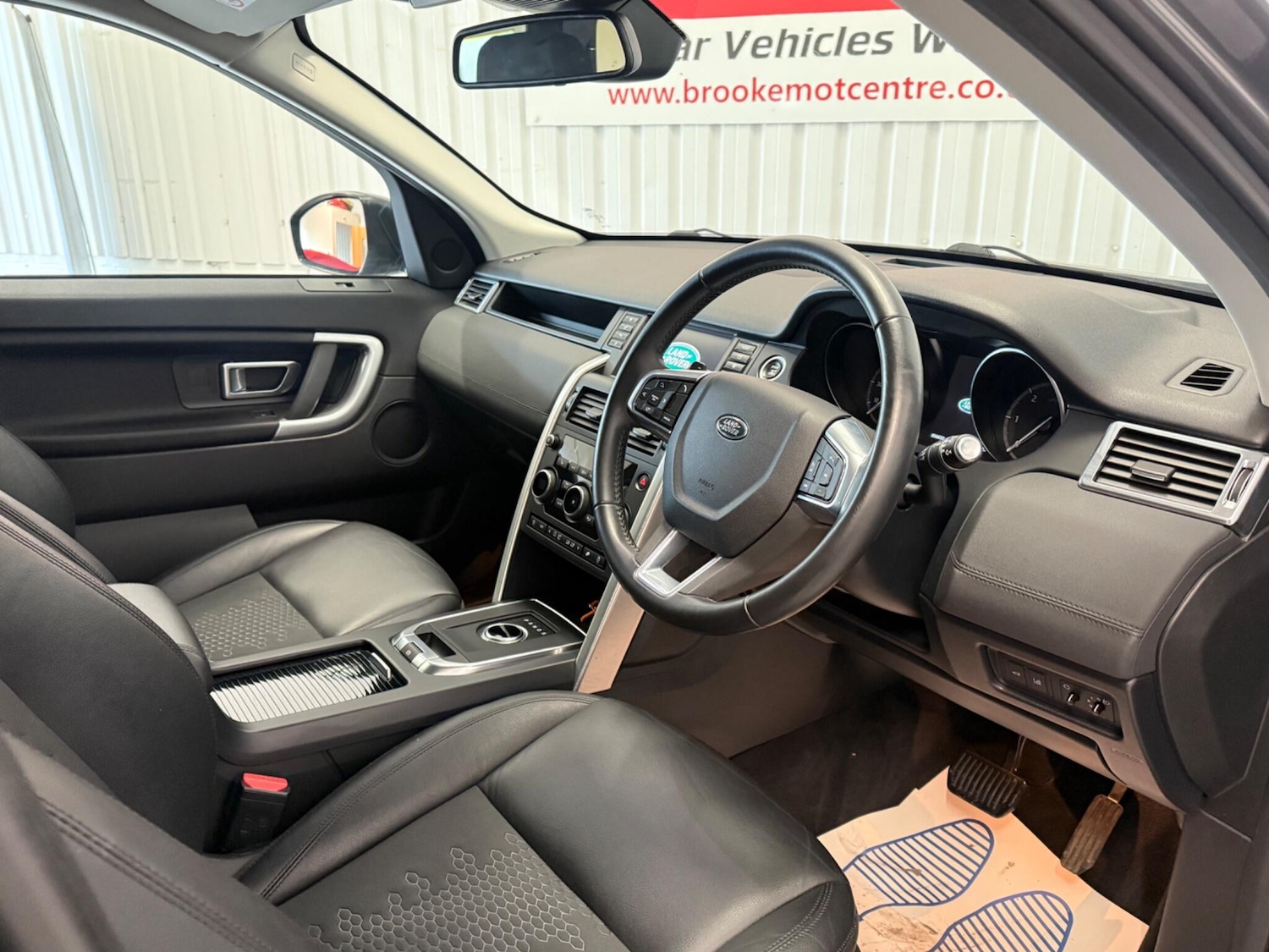 Used Land Rover Discovery Sport 2019 for sale - 76123124: Photo 22