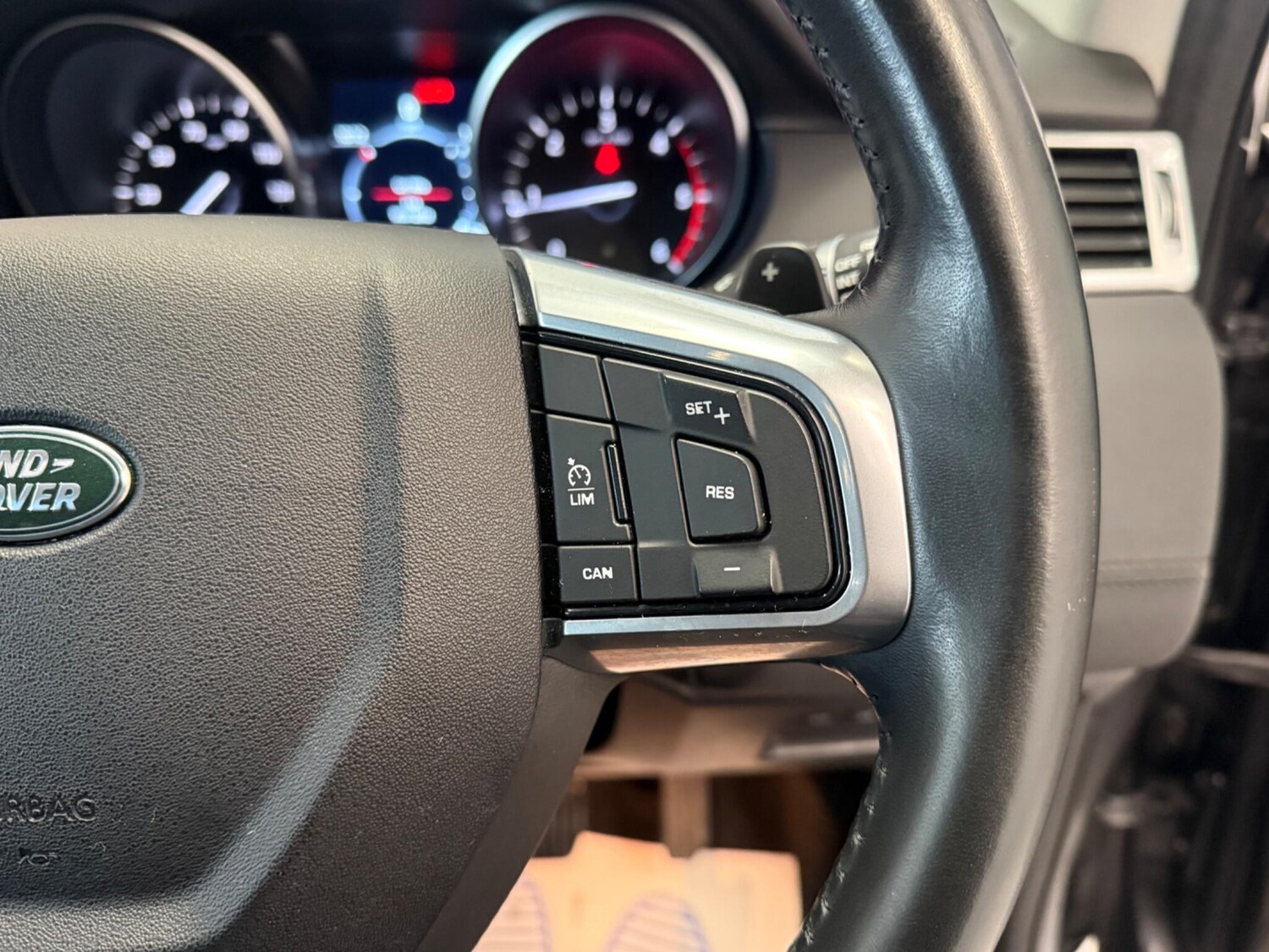 Used Land Rover Discovery Sport 2019 for sale - 76123124: Photo 25