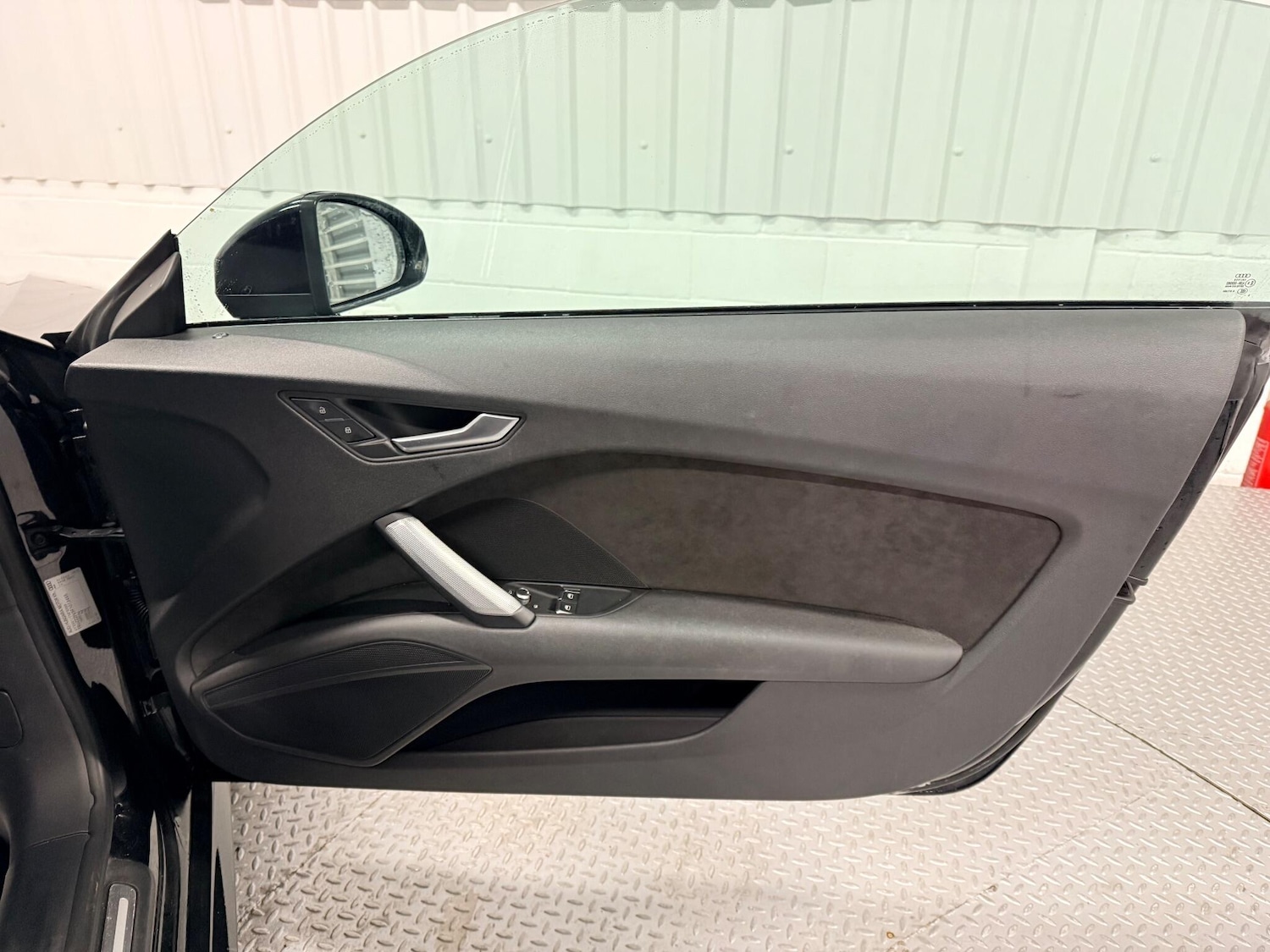 Used Audi TT 2015 for sale - 76823651: Photo 17