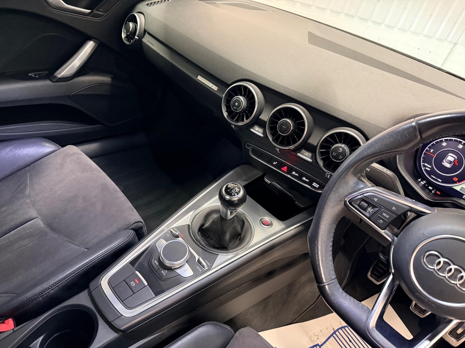 Used Audi TT 2015 for sale - 76823651: Photo 21