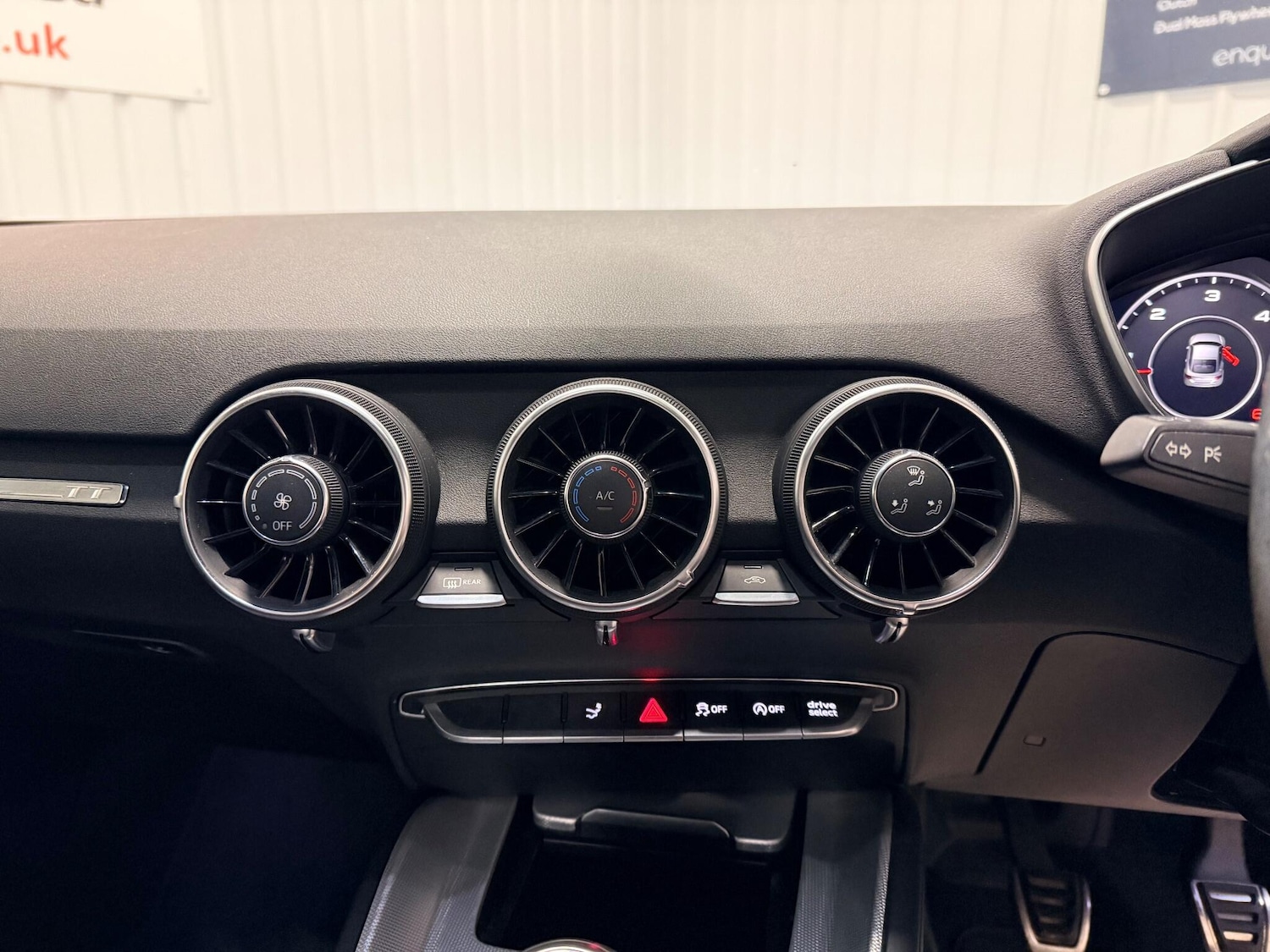 Used Audi TT 2015 for sale - 76823651: Photo 26