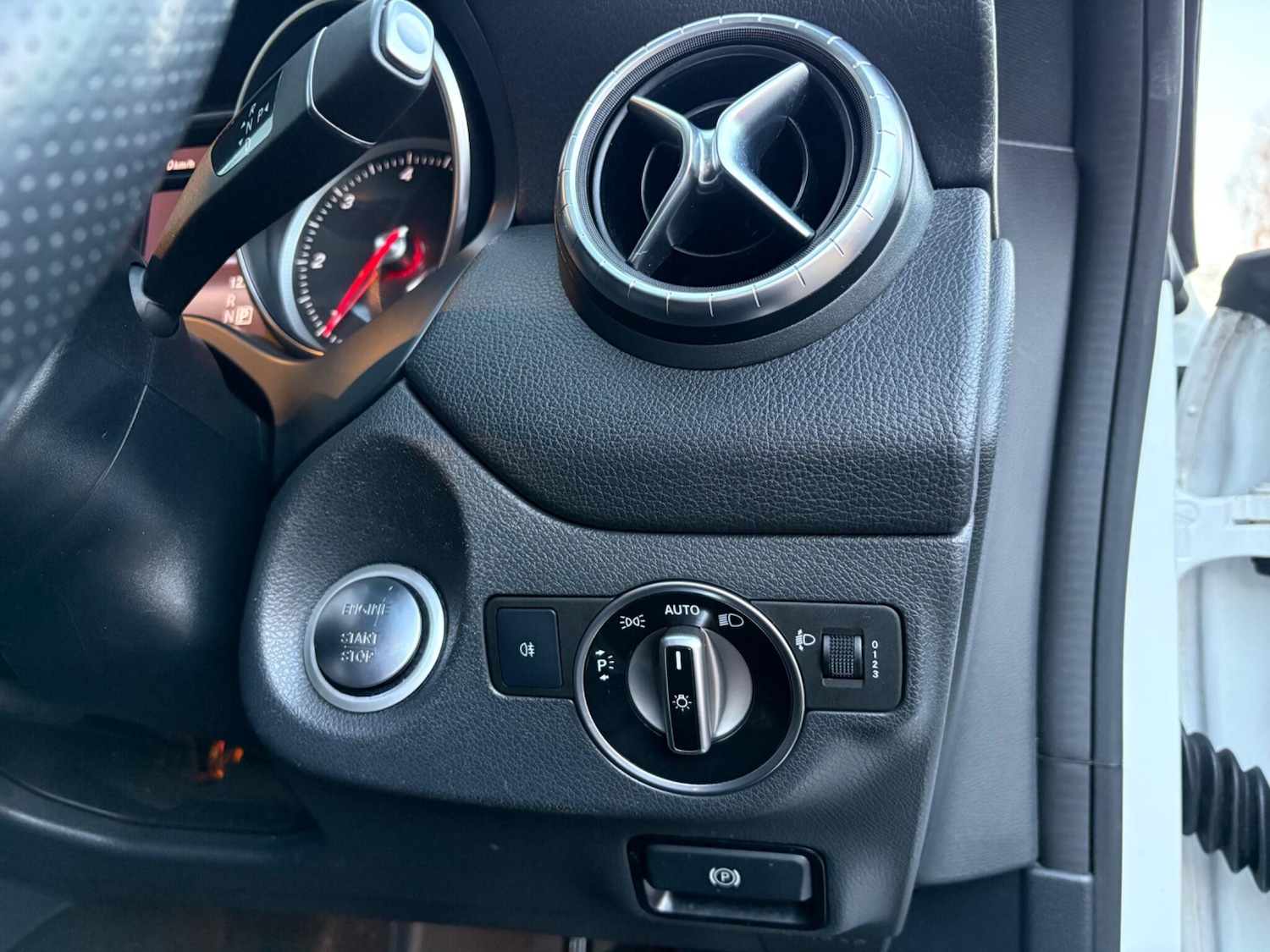 Used Mercedes-Benz CLA 2018 for sale - 76898785: Photo 22