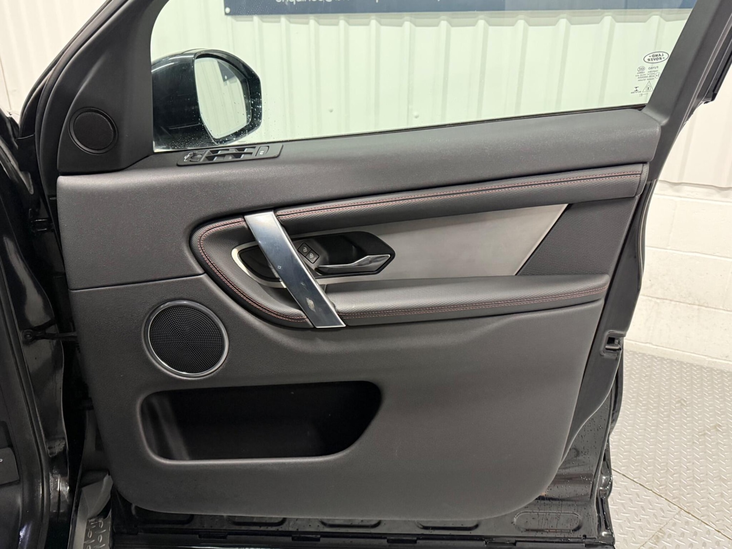 Used Land Rover Discovery Sport 2021 for sale - 76446516: Photo 24