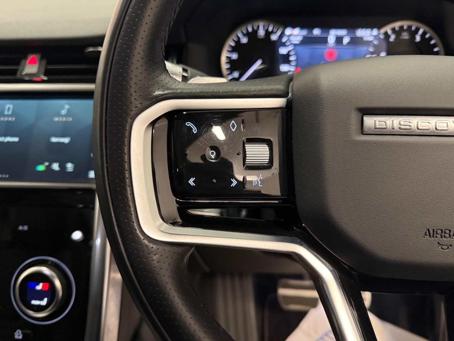 Used Land Rover Discovery Sport 2021 for sale - 76446516: Photo 26