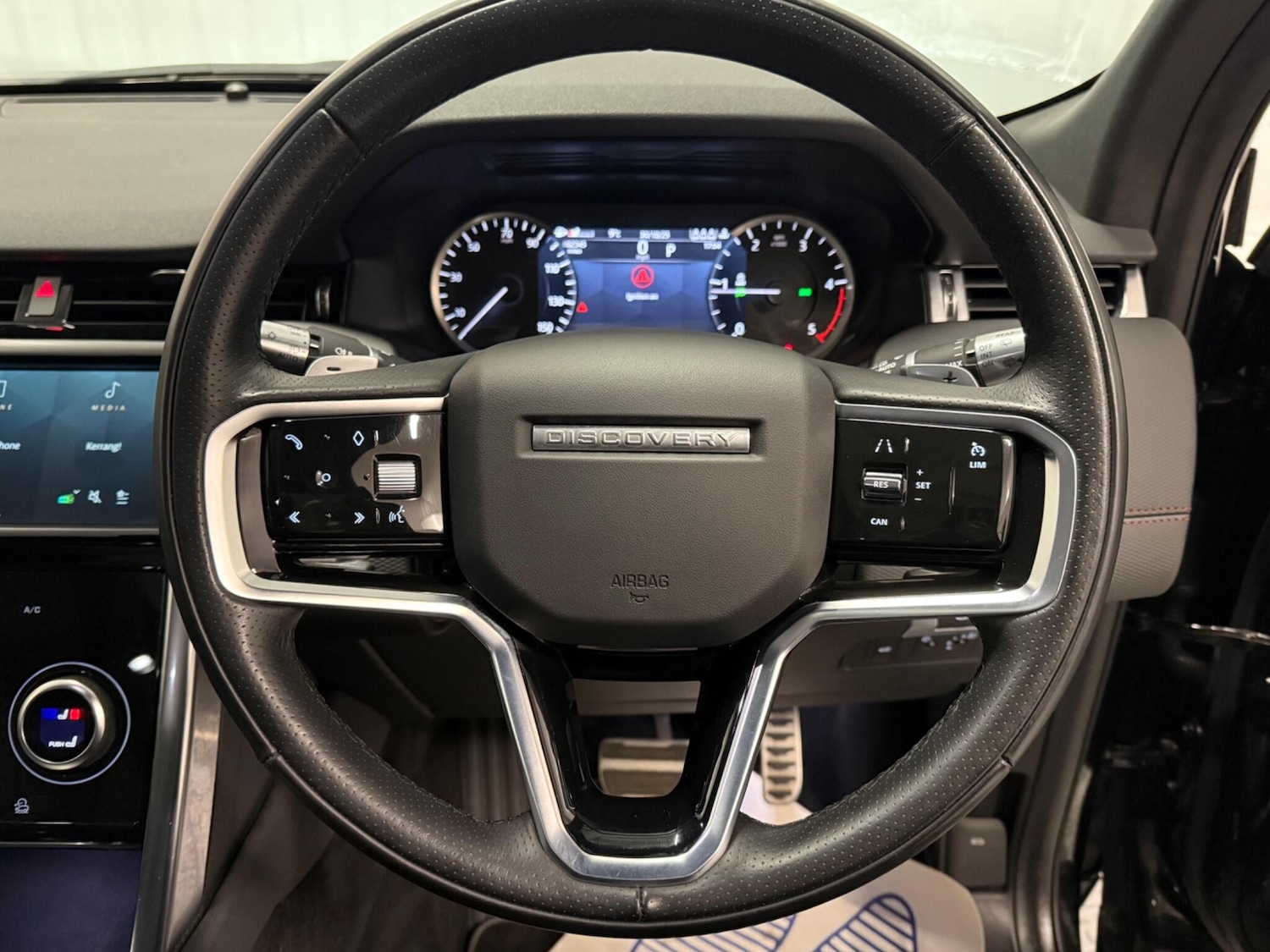 Used Land Rover Discovery Sport 2021 for sale - 76446516: Photo 27