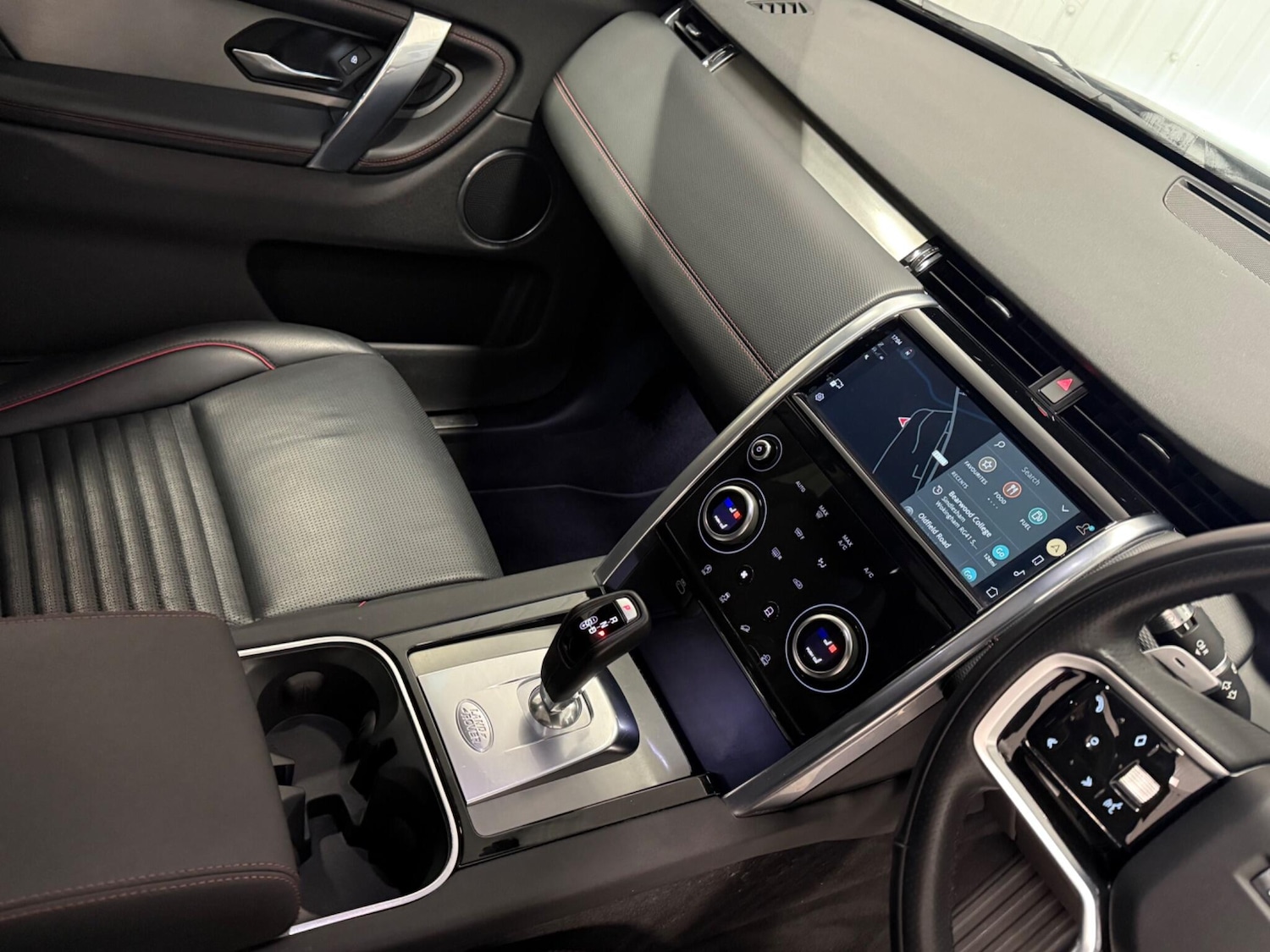 Used Land Rover Discovery Sport 2021 for sale - 76446516: Photo 28