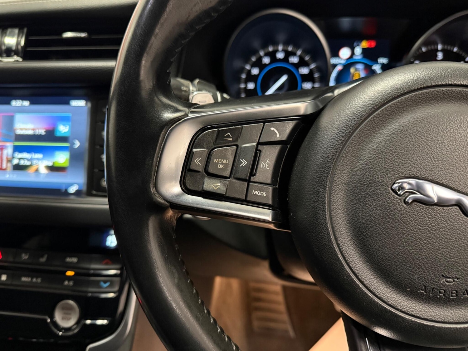 Used Jaguar XF 2019 for sale - 76458097: Photo 22