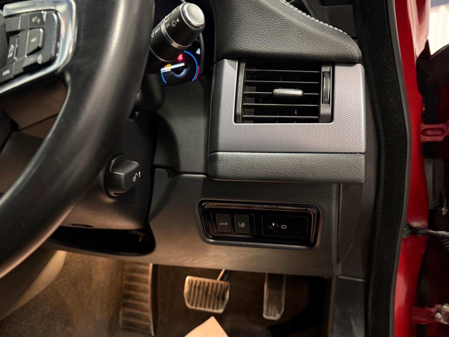 Used Jaguar XF 2019 for sale - 76458097: Photo 25