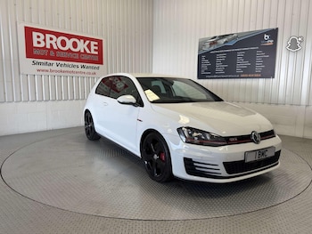 Volkswagen - Golf
