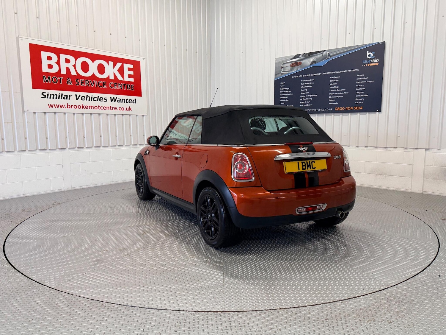 Used MINI Convertible 2014 for sale - 76781757: Photo 10