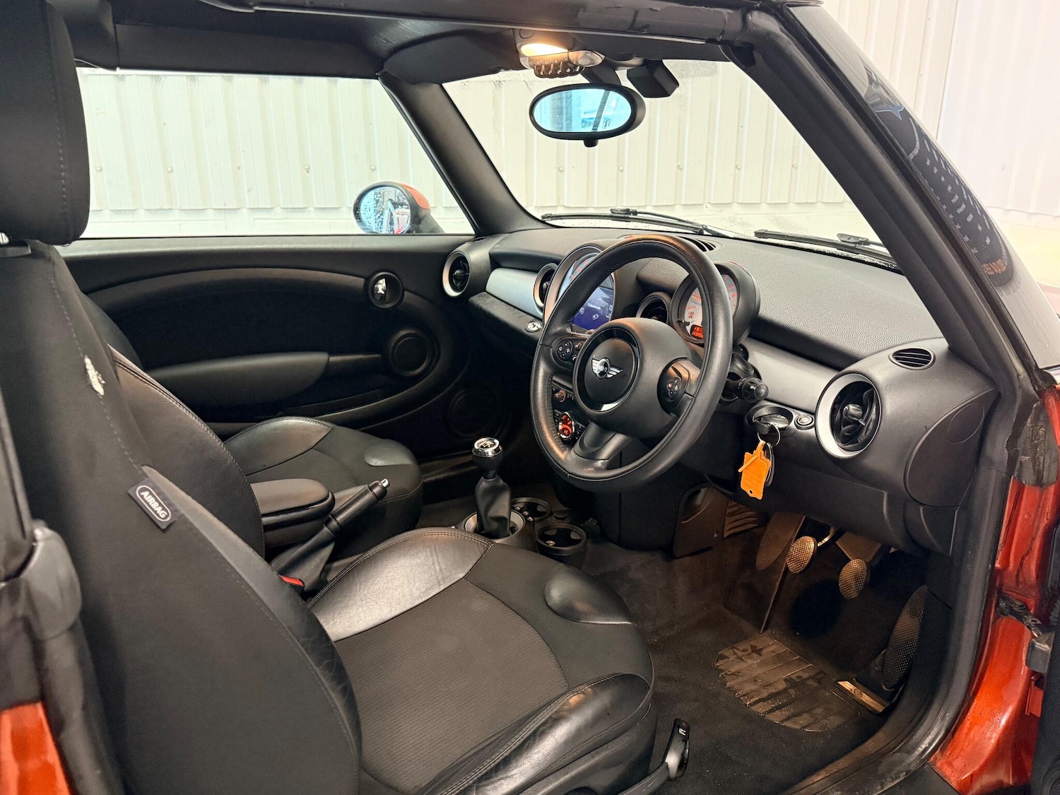 Used MINI Convertible 2014 for sale - 76781757: Photo 18