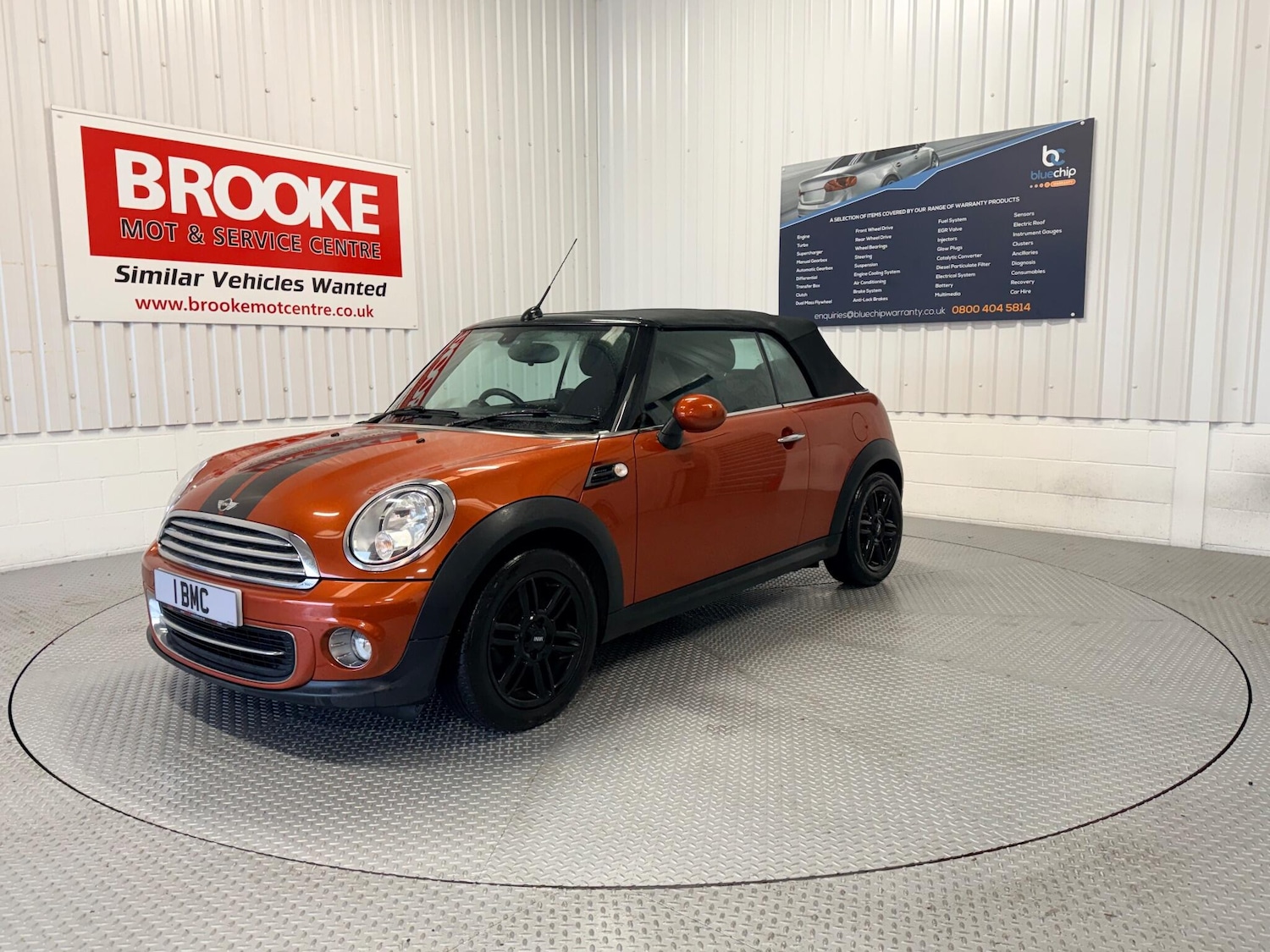 Used MINI Convertible 2014 for sale - 76781757: Photo 3