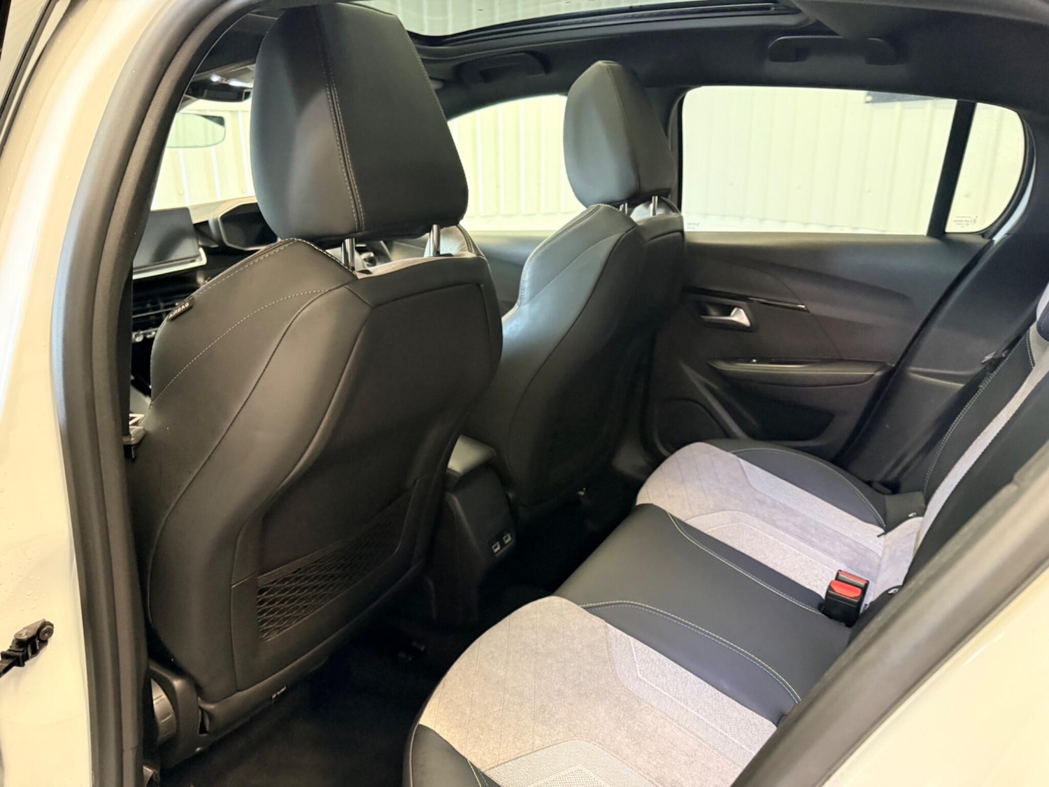 Used Peugeot E-208 for sale - 77824671: Photo 15