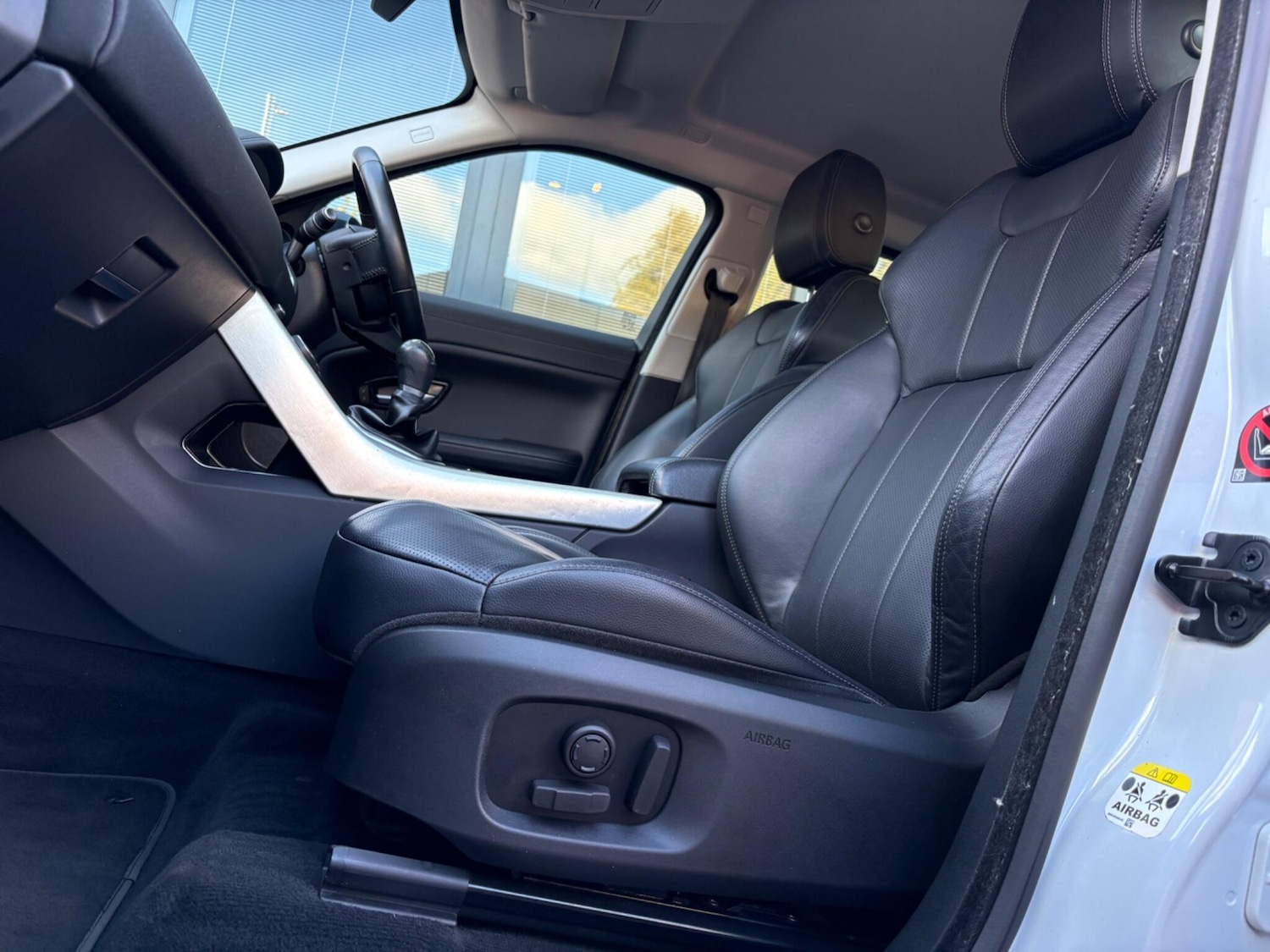 Used Land Rover Range Rover Evoque 2019 for sale - 76371188: Photo 11