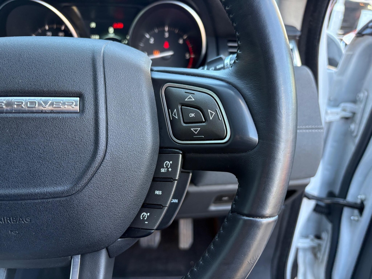 Used Land Rover Range Rover Evoque 2019 for sale - 76371188: Photo 24