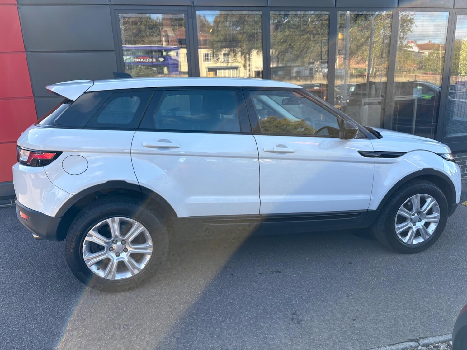 Used Land Rover Range Rover Evoque 2019 for sale - 76371188: Photo 7
