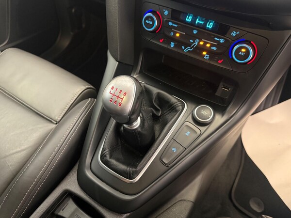 Used Ford Focus 2017 for sale - 75678440: Photo 29