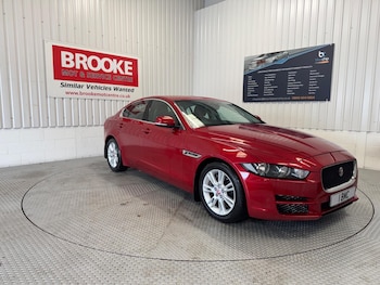 Used Jaguar XE 2017 for sale - 78662203: Photo