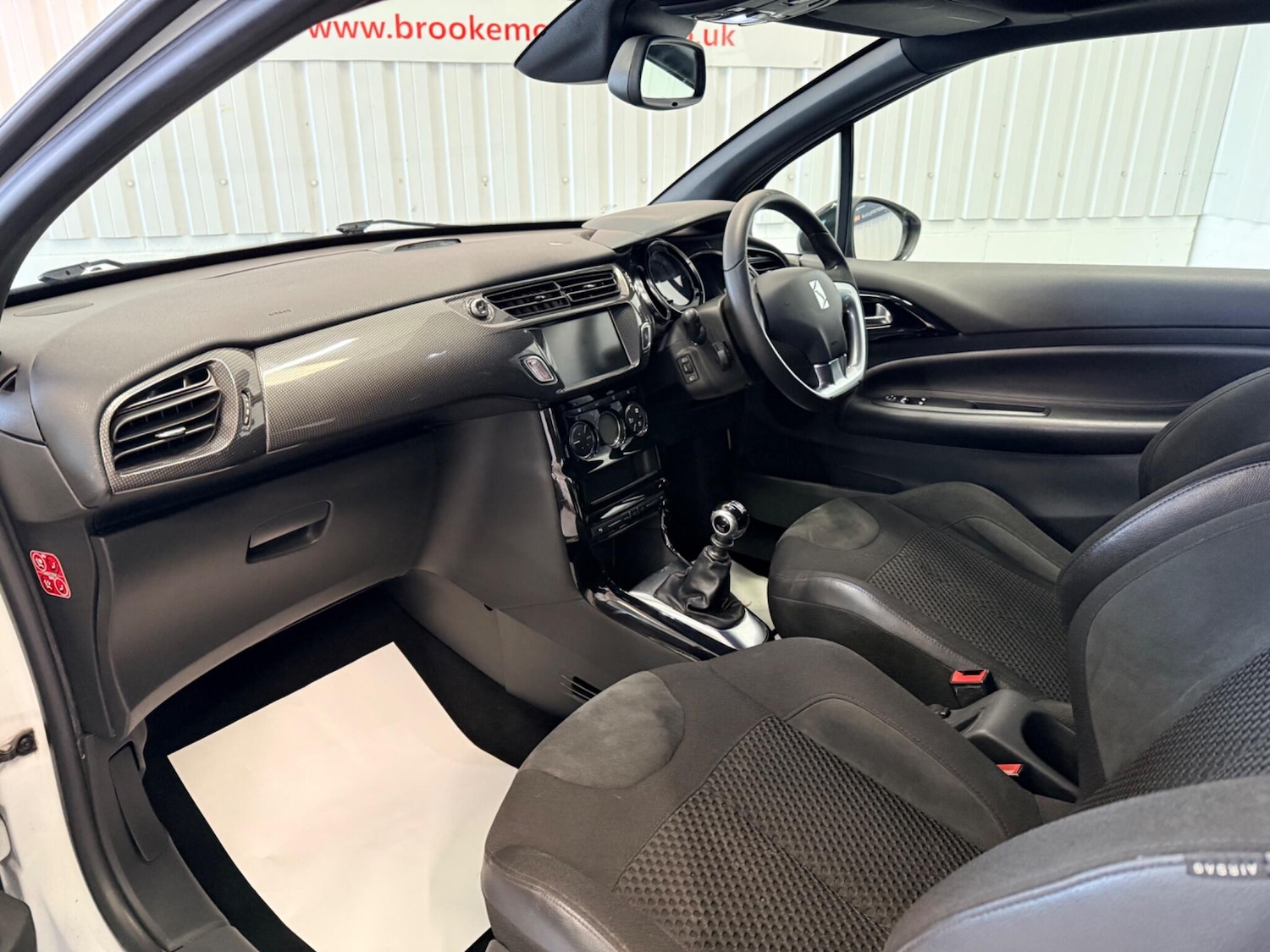 Used DS Automobiles DS 3 Cabrio for sale - 77892292: Photo 9