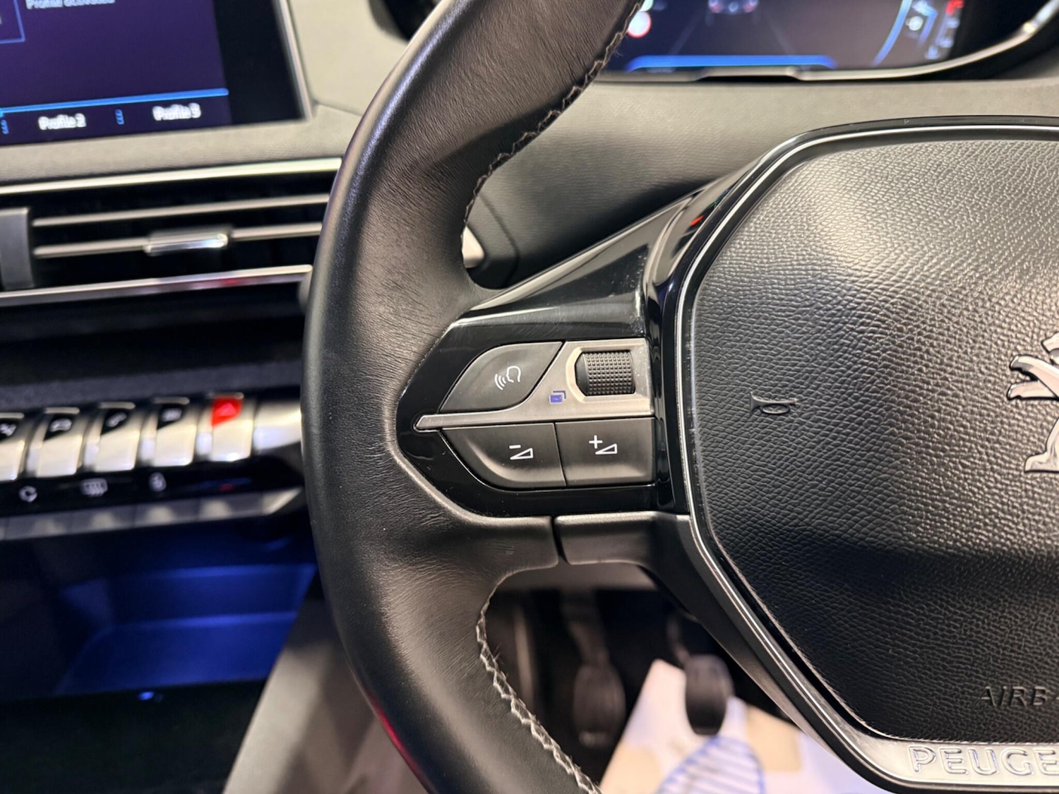 Used Peugeot 3008 2019 for sale - 77331055: Photo 21