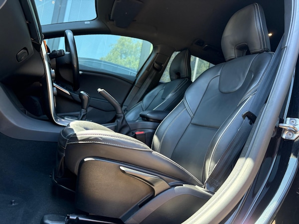 Used Volvo V40 2019 for sale - 74631826: Photo 16