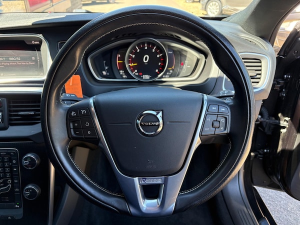 Used Volvo V40 2019 for sale - 74631826: Photo 19