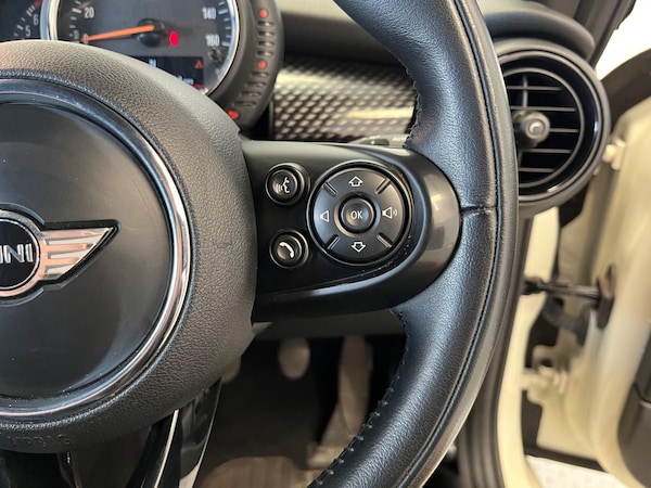 Used MINI Convertible 2017 for sale - 73242520: Photo 19