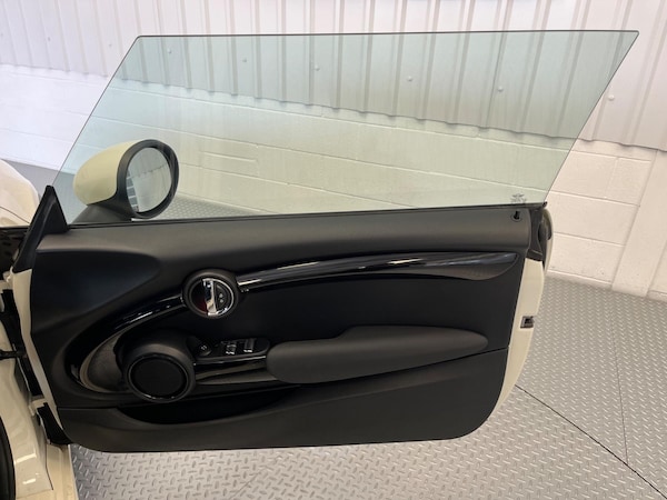 Used MINI Convertible 2017 for sale - 73242520: Photo 21