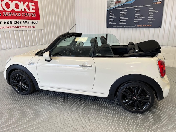 Used MINI Convertible 2017 for sale - 73242520: Photo 30