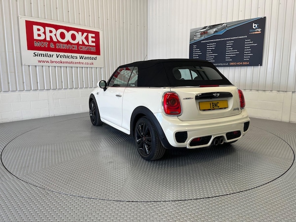 Used MINI Convertible 2017 for sale - 73242520: Photo 6