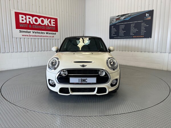 Used MINI Convertible 2017 for sale - 73242520: Photo 9