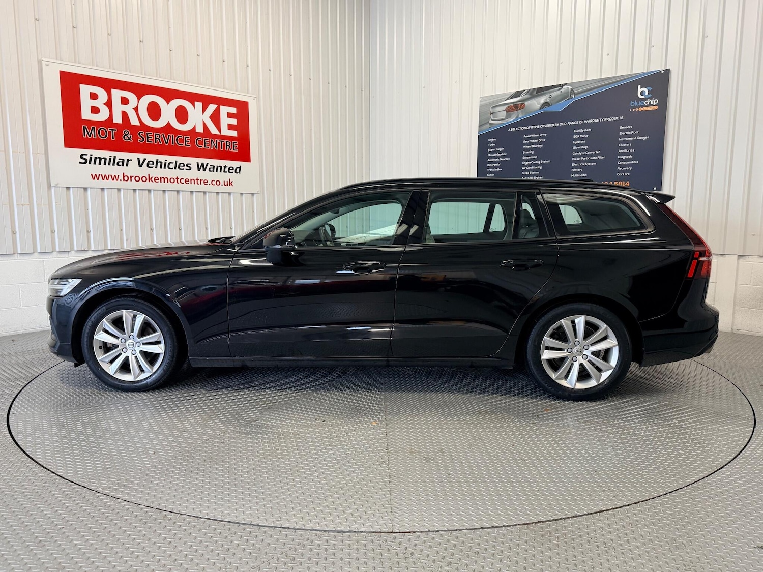 Used Volvo V60 2018 for sale - 76561920: Photo 10