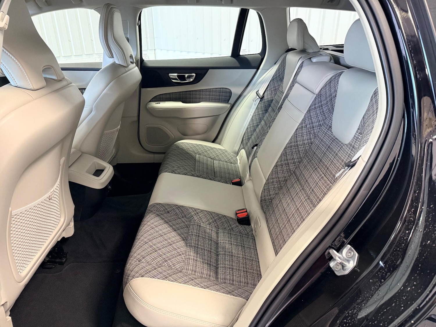 Used Volvo V60 2018 for sale - 76561920: Photo 14