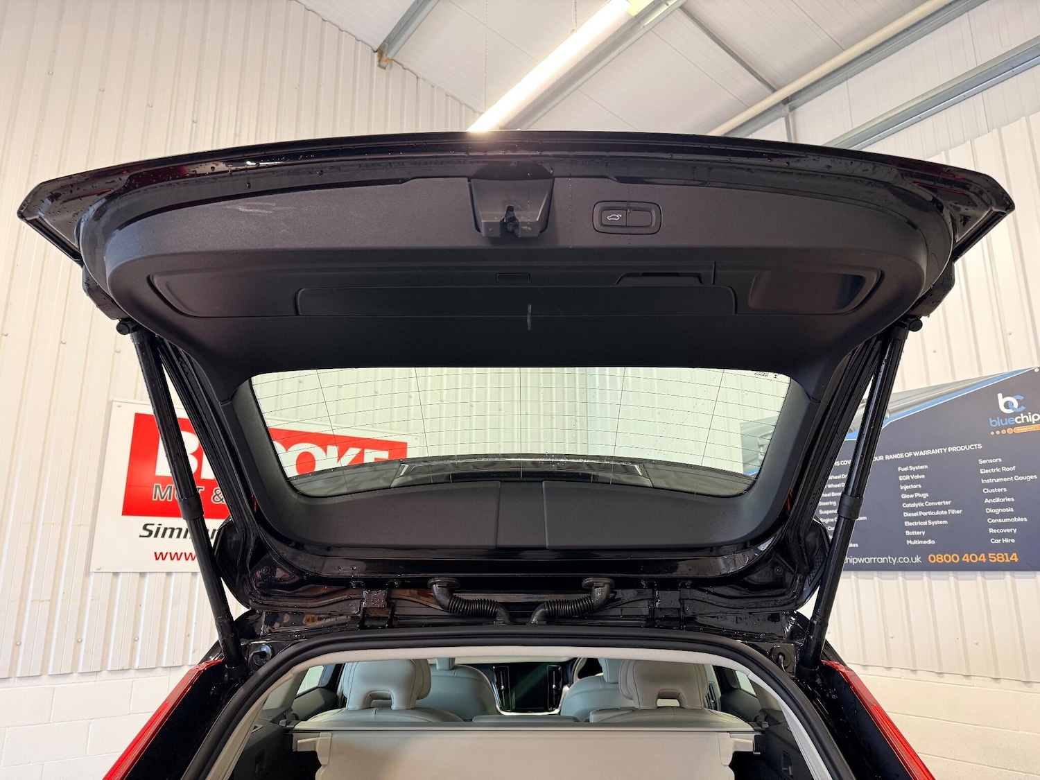 Used Volvo V60 2018 for sale - 76561920: Photo 18