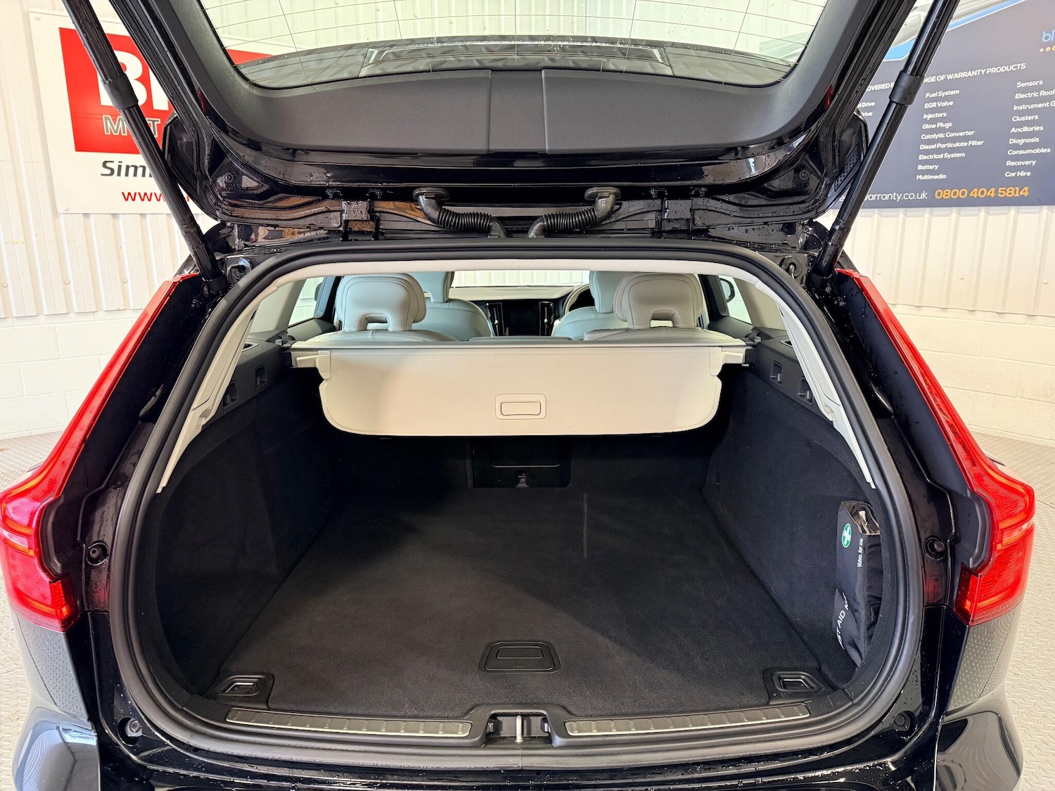 Used Volvo V60 2018 for sale - 76561920: Photo 19