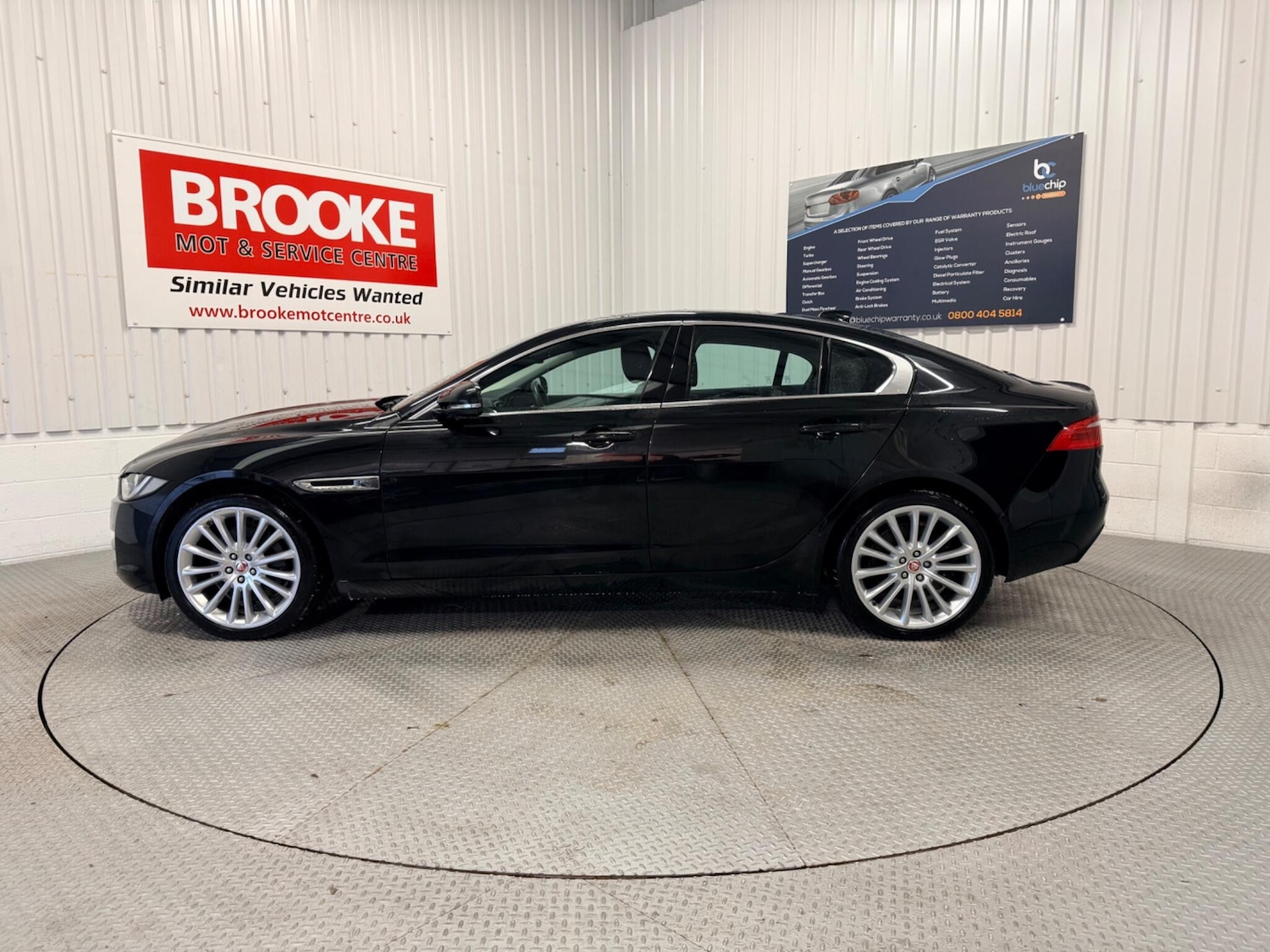 Used Jaguar XE 2017 for sale - 77386730: Photo 10