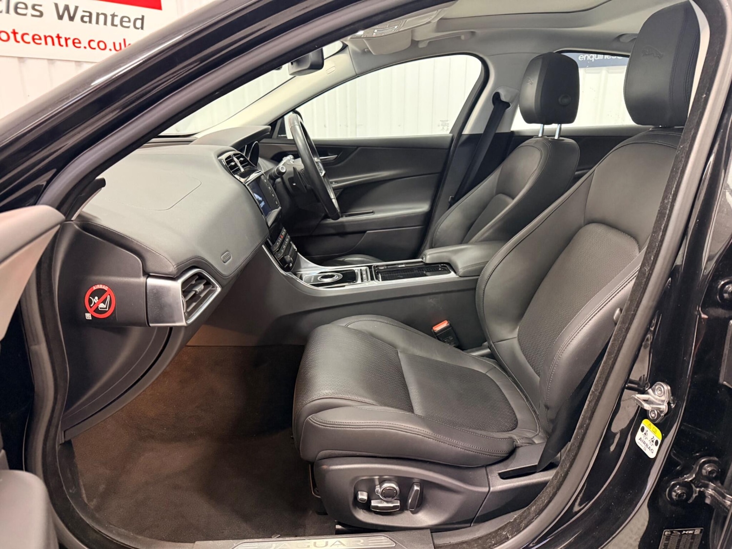 Used Jaguar XE 2017 for sale - 77386730: Photo 12