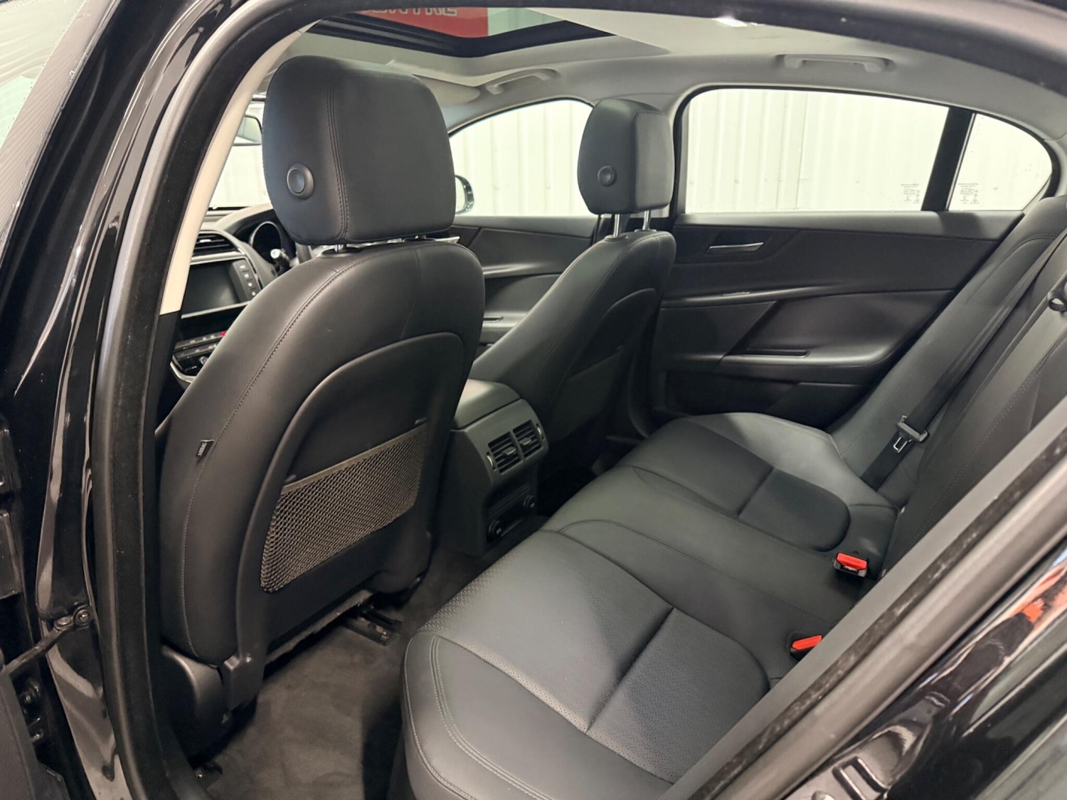 Used Jaguar XE 2017 for sale - 77386730: Photo 16