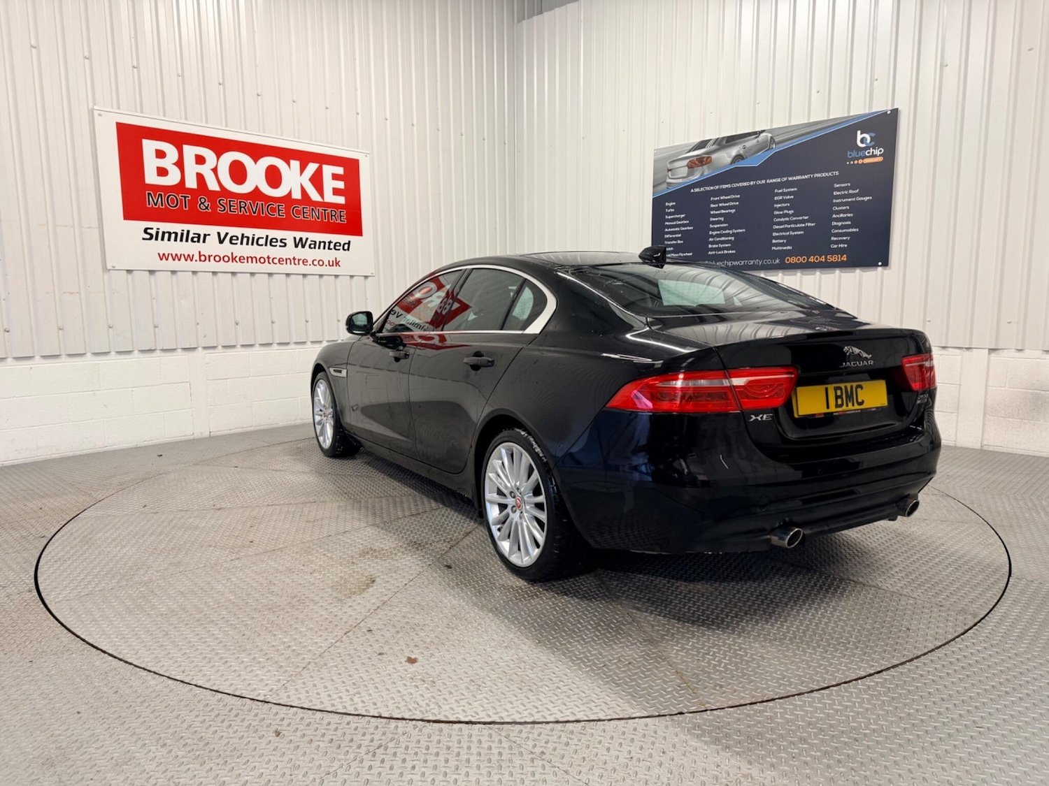 Used Jaguar XE 2017 for sale - 77386730: Photo 9