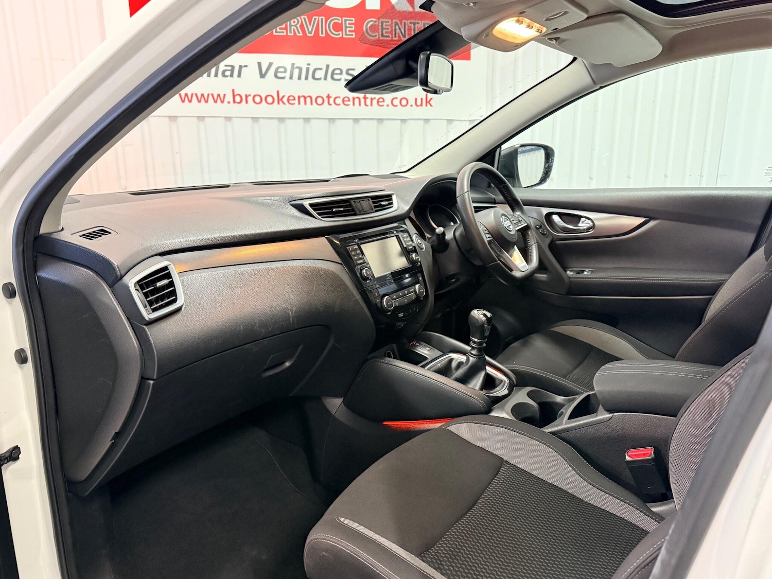 Used Nissan Qashqai 2018 for sale - 77040520: Photo 13