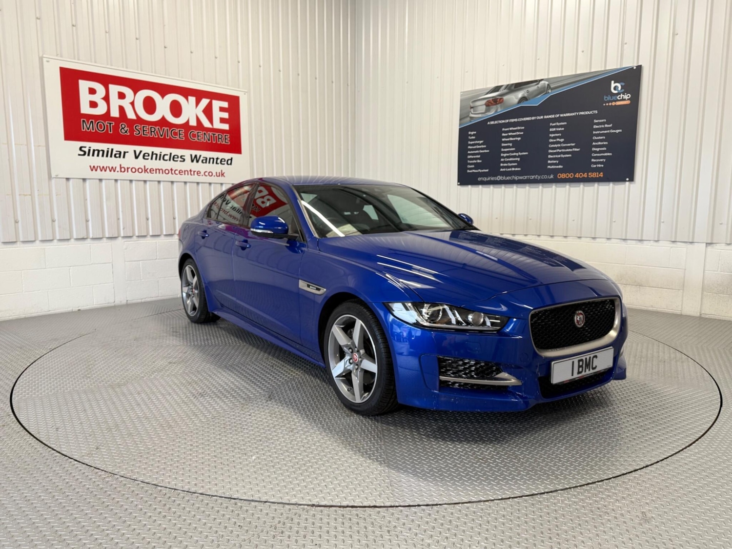 Used Jaguar XE 2018 for sale - 76772123: Photo 1