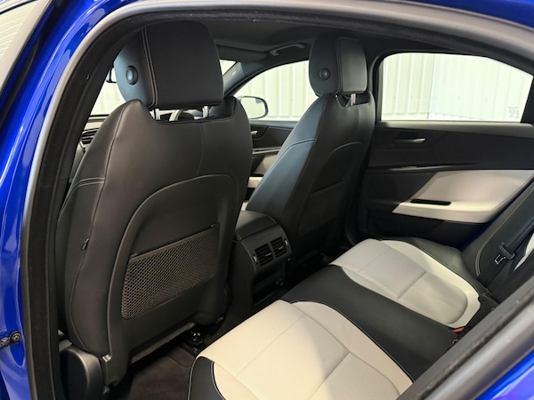 Used Jaguar XE 2018 for sale - 76269702: Photo 12