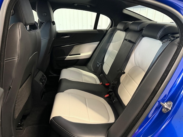 Used Jaguar XE 2018 for sale - 76269702: Photo 17